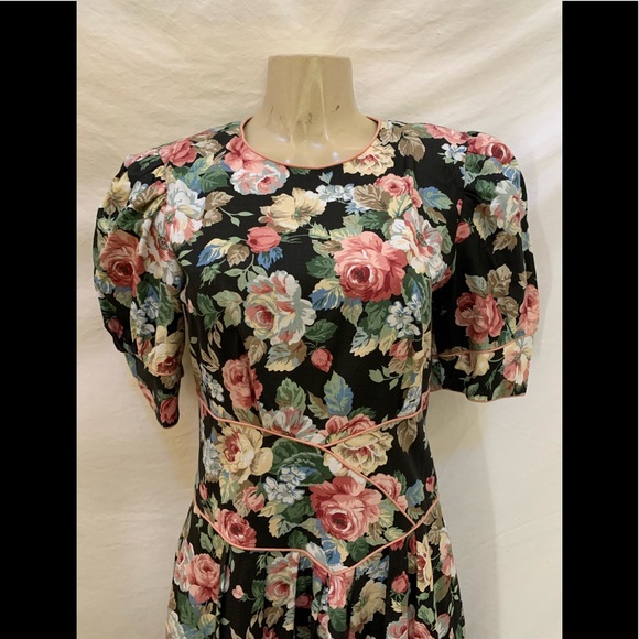 VTG B.G.B Size 10 Multicolored Floral Print Short Sleeve Midi Dress - Picture 2 of 8
